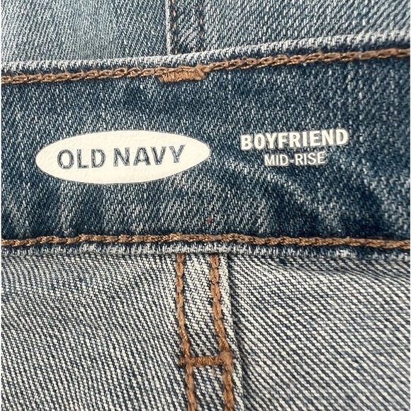 Old Navy Distressed Boyfriend Mid Rise Jeans Size 8 Women’s - Picture 2 of 6